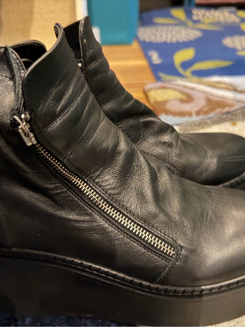 Steve Madden Black Leather Side-Zip Wedge Ankle Boots